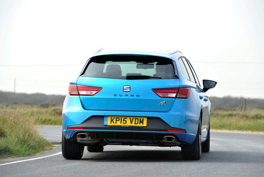  Seat Leon ST Cupra 280 2015 года  (UK) (фото 22 из 30)